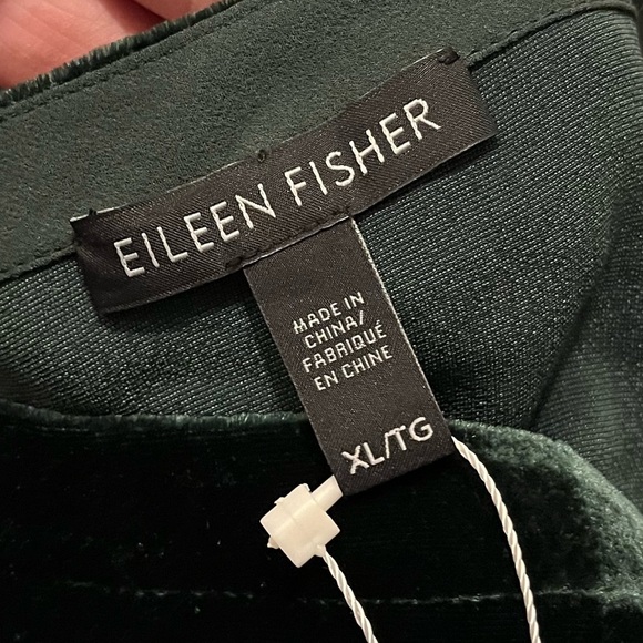 Eileen Fisher Bateau Neck Emerald Green Velvet Short Sleeve Top NWT - Picture 2 of 7